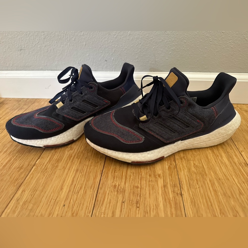 Adidas Ultra Boost 22